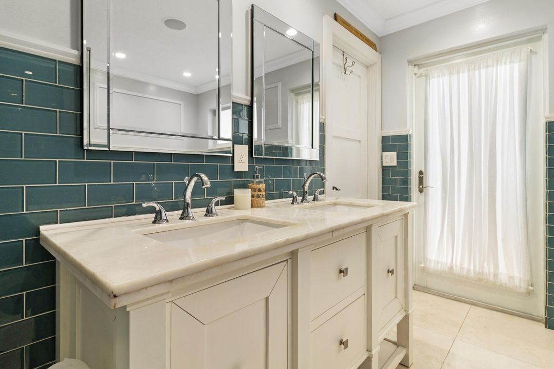 For Sale: $1,198,000 (3 beds, 2 baths, 1489 Square Feet)