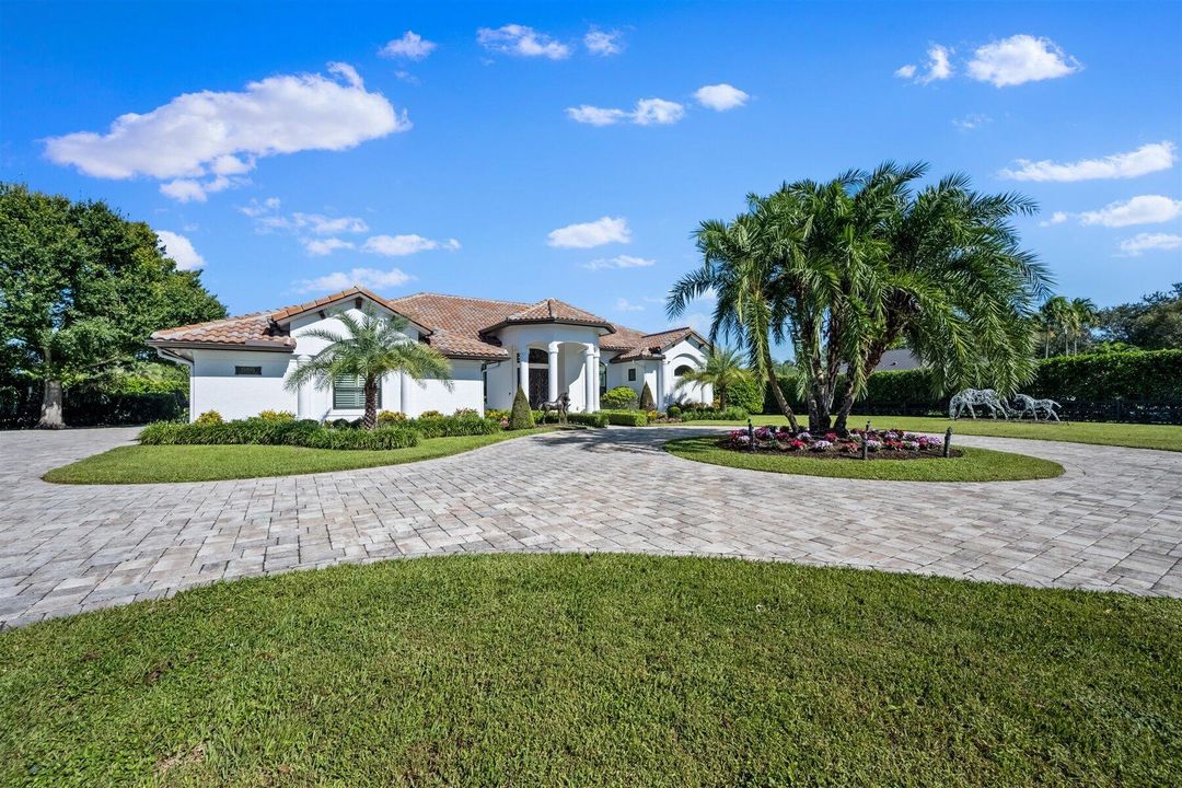 For Sale: $3,749,500 (3 beds, 3 baths, 2704 Square Feet)