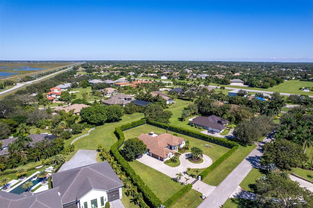 For Sale: $3,749,500 (3 beds, 3 baths, 2704 Square Feet)