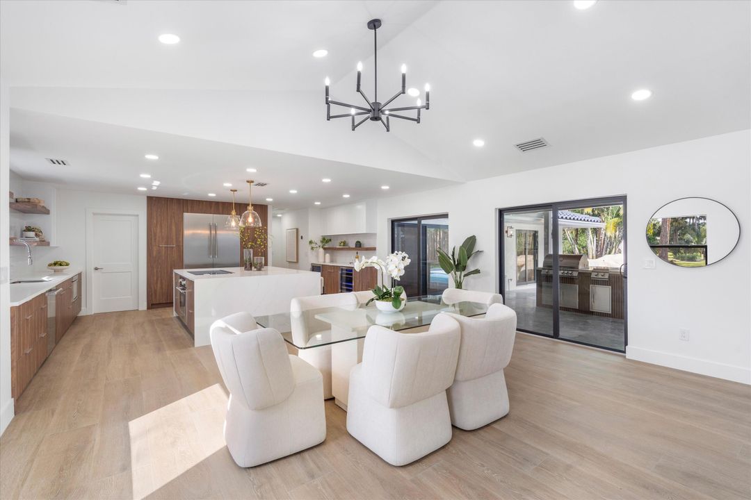 For Sale: $2,790,000 (5 beds, 4 baths, 3492 Square Feet)