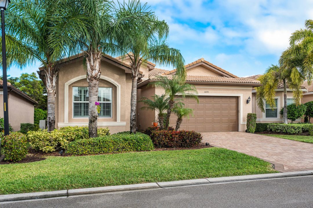 For Sale: $850,000 (3 beds, 2 baths, 2258 Square Feet)