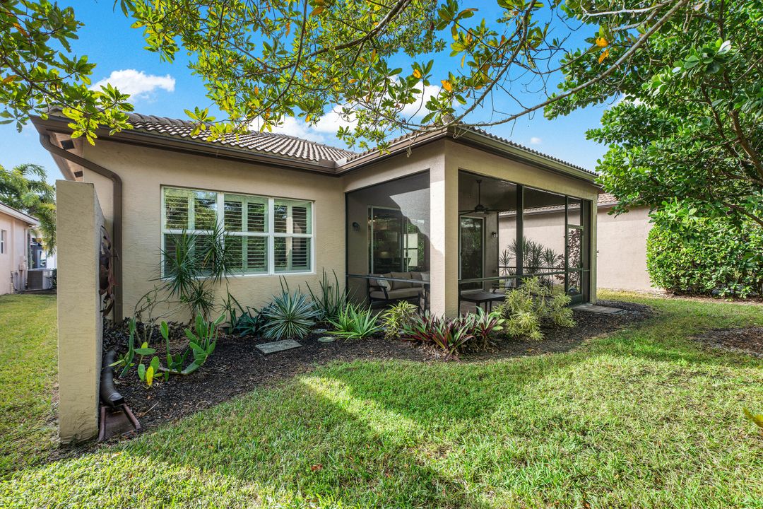 For Sale: $850,000 (3 beds, 2 baths, 2258 Square Feet)