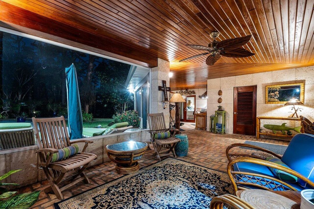 En Venta: $1,695,000 (3 camas, 3 baños, 3085 Pies cuadrados)