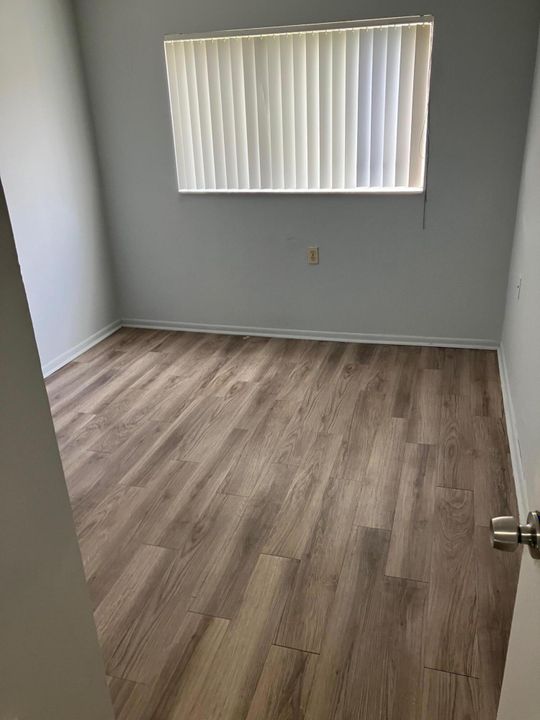 For Rent: $1,750 (2 beds, 1 baths, 708 Square Feet)