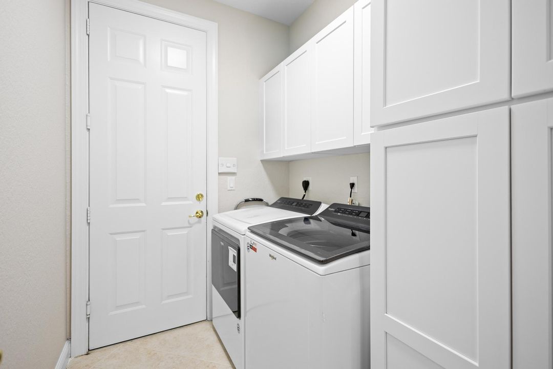 For Sale: $534,900 (2 beds, 2 baths, 1513 Square Feet)