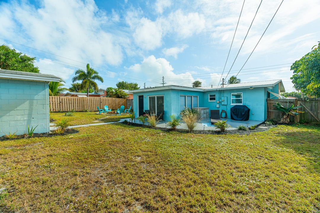 For Sale: $469,000 (3 beds, 2 baths, 1418 Square Feet)