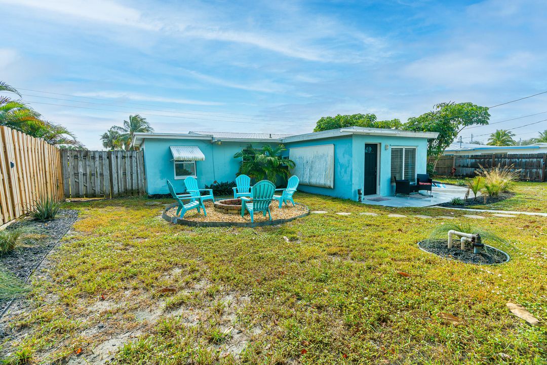 For Sale: $469,000 (3 beds, 2 baths, 1418 Square Feet)