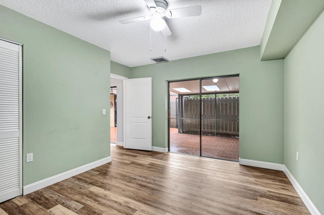 For Sale: $459,900 (3 beds, 2 baths, 1596 Square Feet)