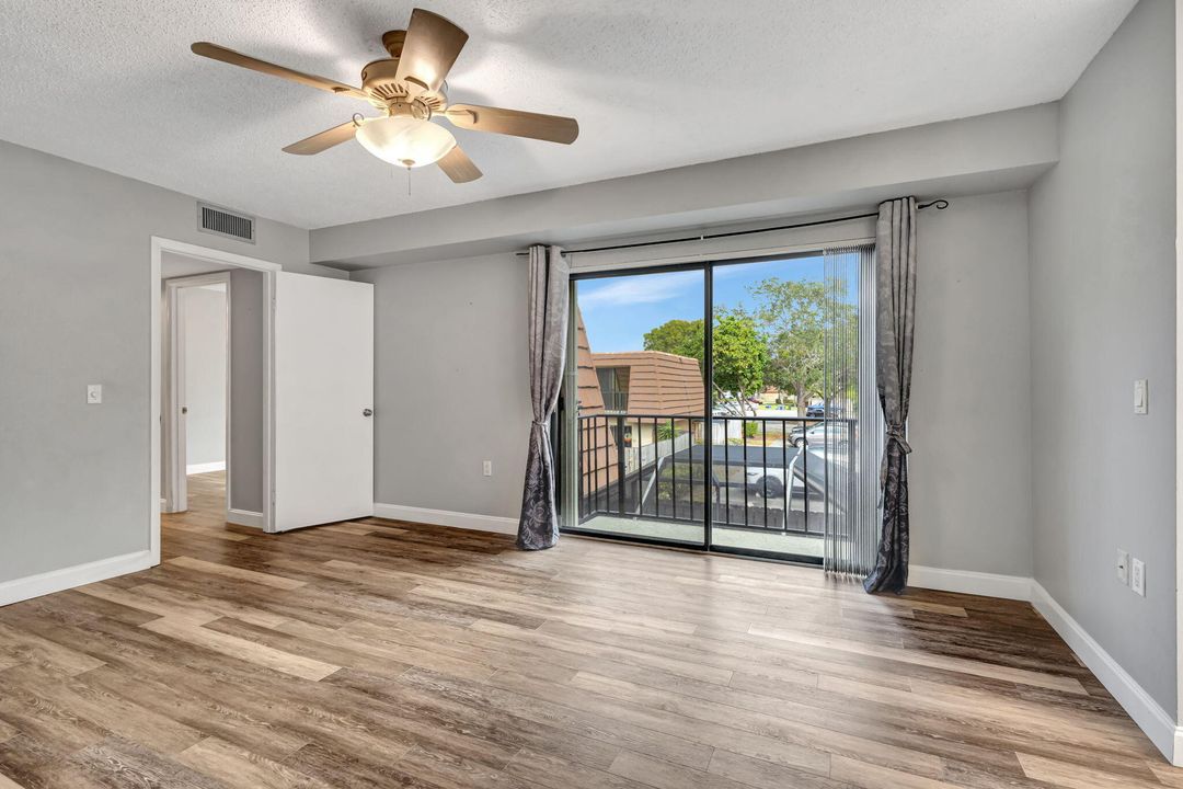 For Sale: $459,900 (3 beds, 2 baths, 1596 Square Feet)