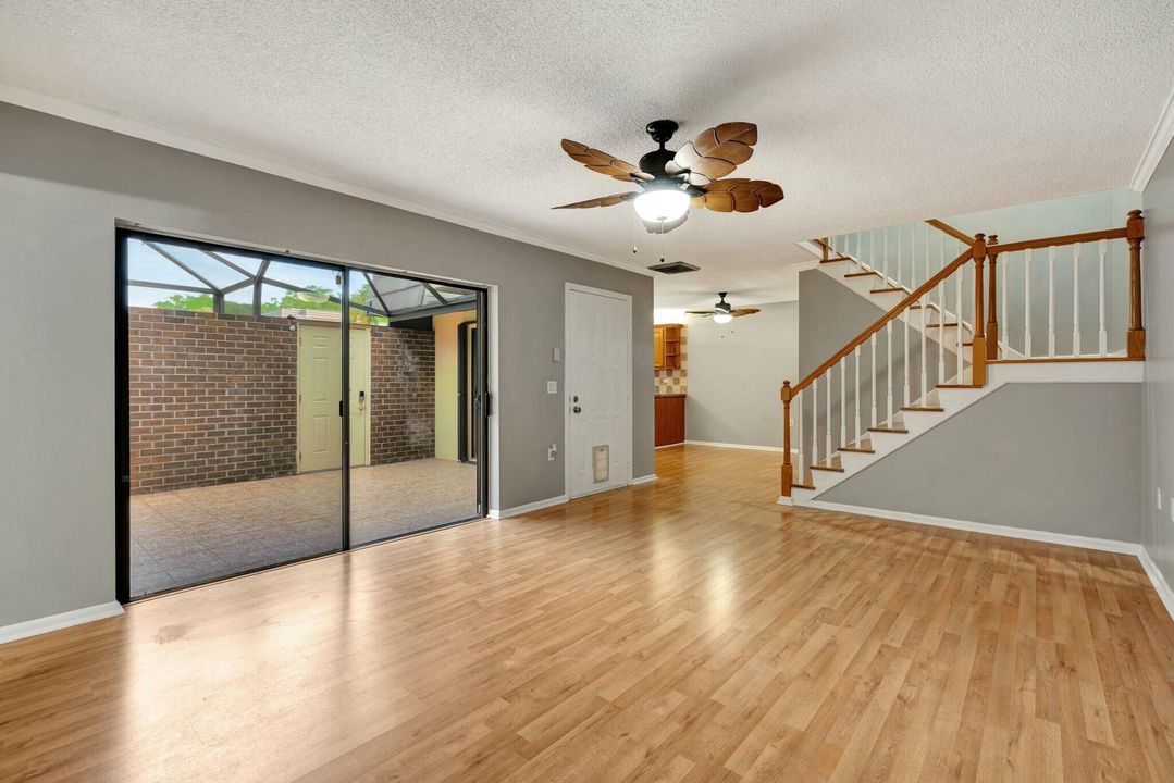 For Sale: $379,900 (3 beds, 2 baths, 1488 Square Feet)