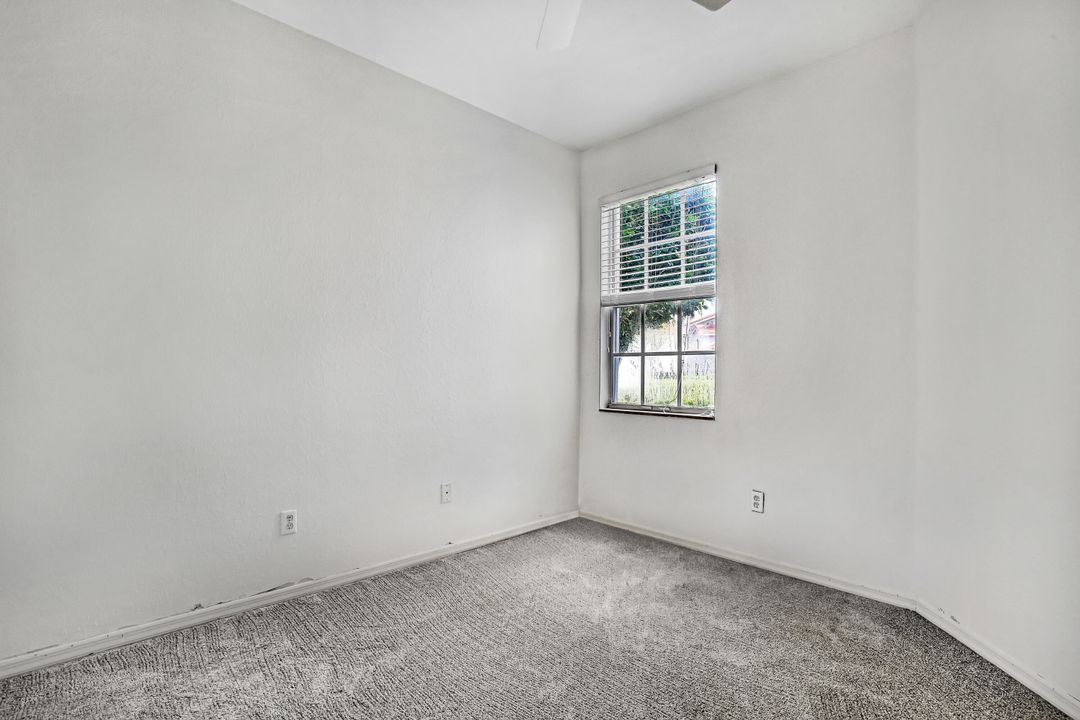 For Sale: $384,900 (3 beds, 2 baths, 1482 Square Feet)