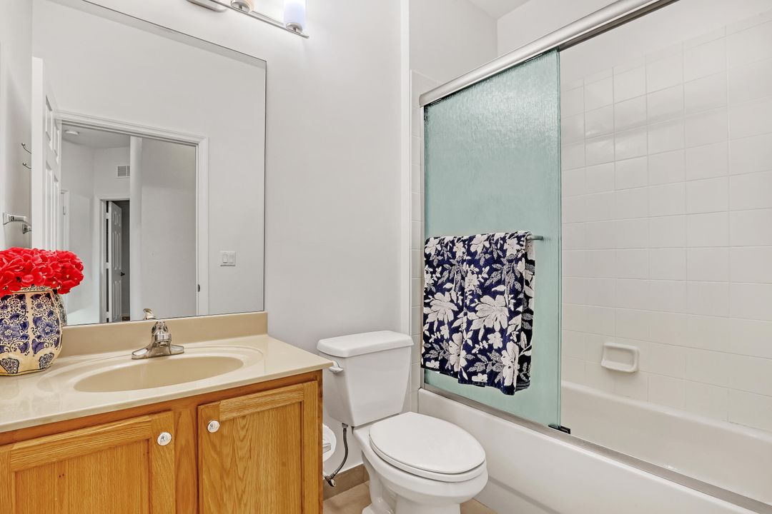 For Sale: $384,900 (3 beds, 2 baths, 1482 Square Feet)