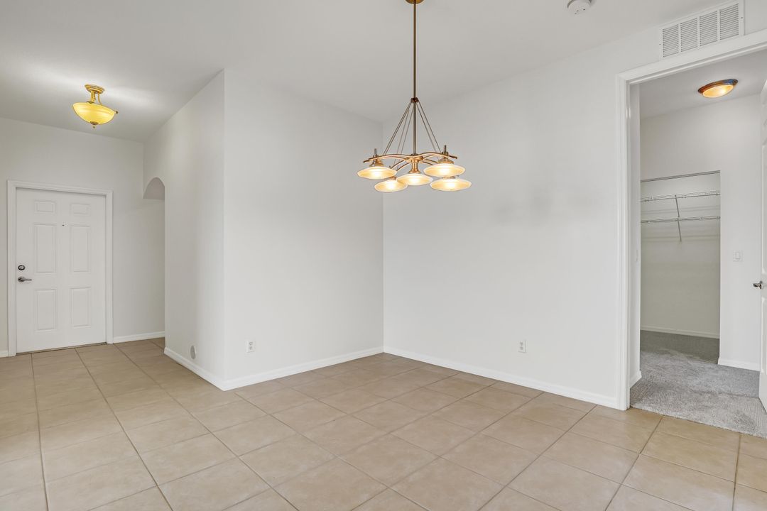 For Sale: $384,900 (3 beds, 2 baths, 1482 Square Feet)