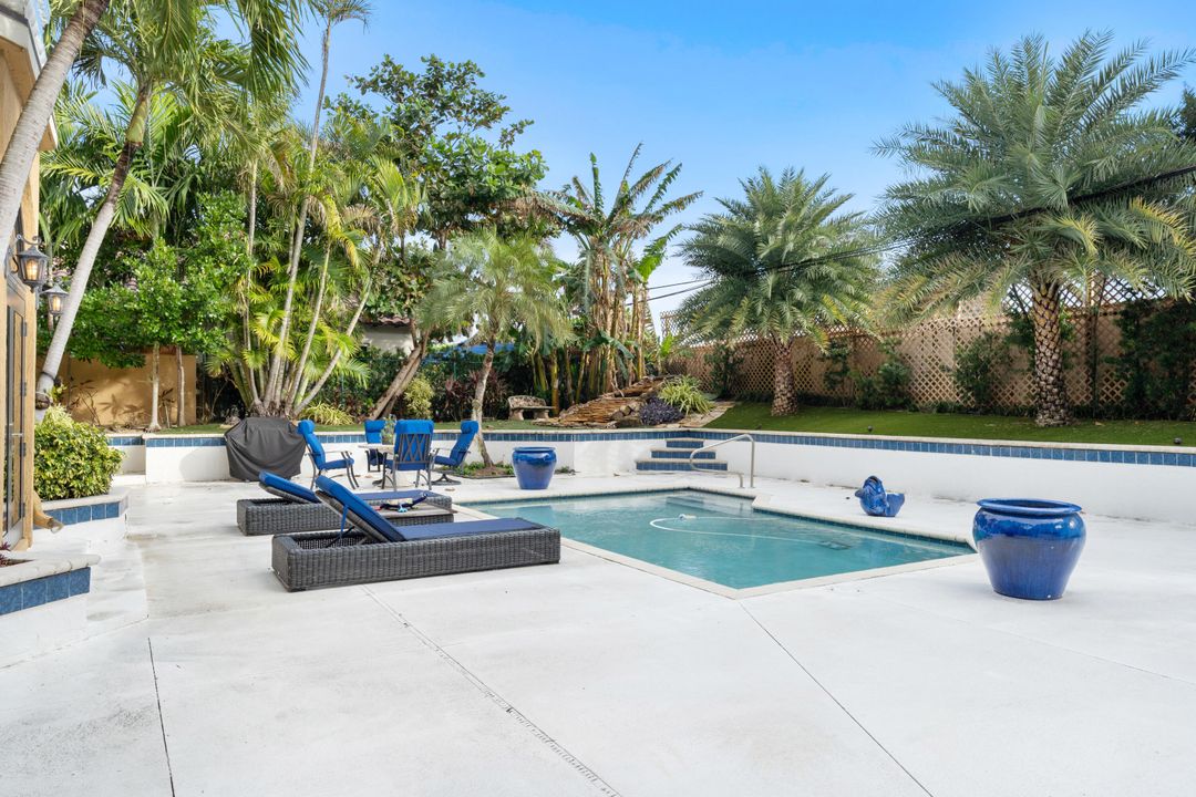 For Sale: $5,500,000 (5 beds, 4 baths, 5430 Square Feet)