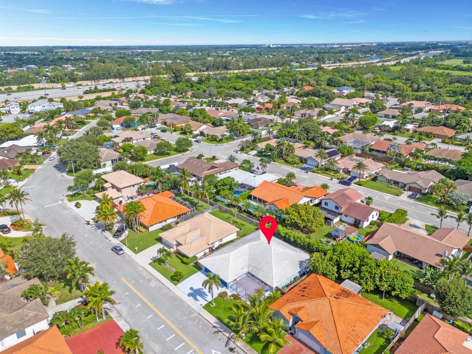 For Sale: $620,000 (3 beds, 2 baths, 2638 Square Feet)