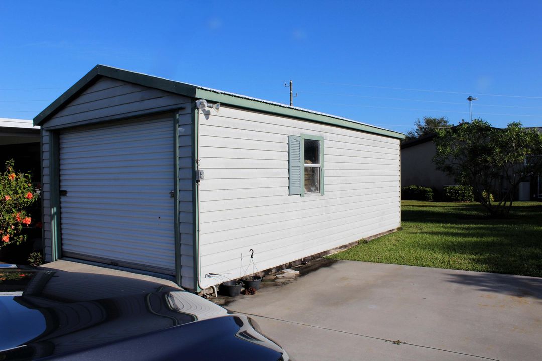 For Sale: $320,000 (3 beds, 2 baths, 1926 Square Feet)