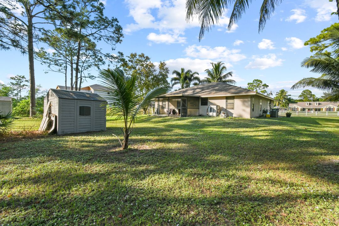 For Sale: $569,000 (3 beds, 2 baths, 1394 Square Feet)