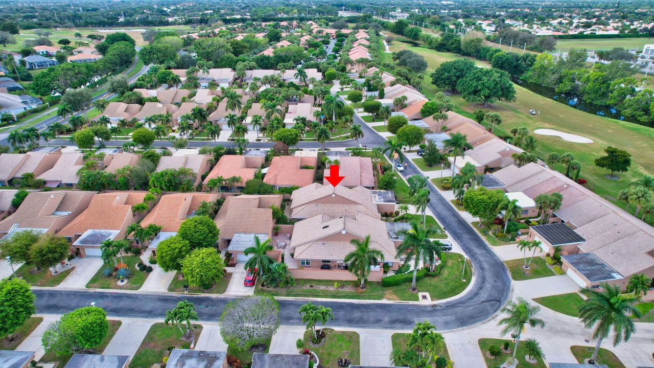 For Sale: $425,000 (3 beds, 2 baths, 1874 Square Feet)