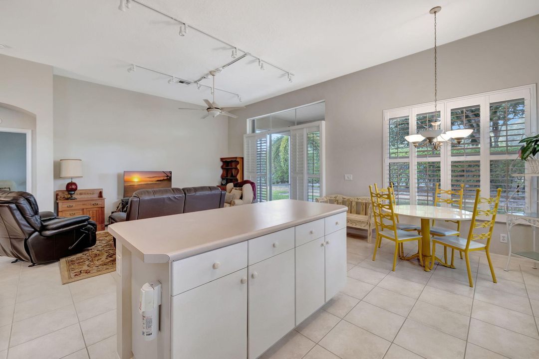 For Sale: $500,000 (3 beds, 2 baths, 2098 Square Feet)