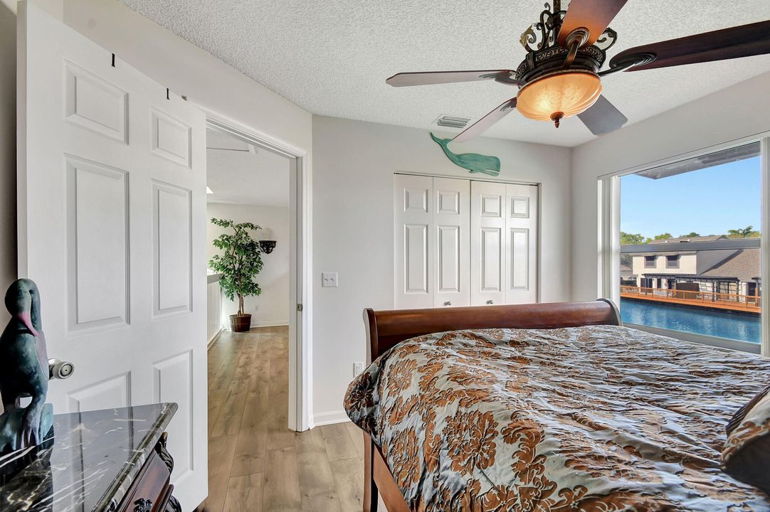 For Sale: $385,000 (2 beds, 2 baths, 1418 Square Feet)