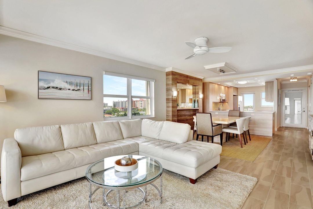 For Sale: $669,000 (2 beds, 2 baths, 1140 Square Feet)