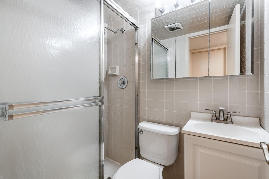 For Sale: $130,000 (2 beds, 2 baths, 819 Square Feet)