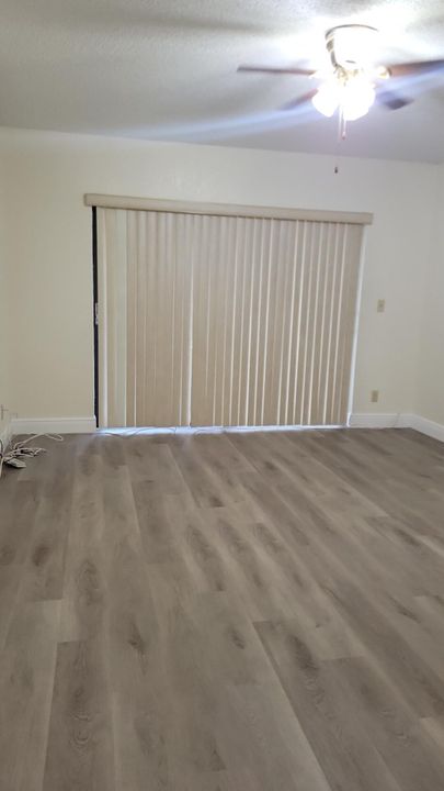 Active With Contract: $2,750 (2 beds, 2 baths, 1176 Square Feet)