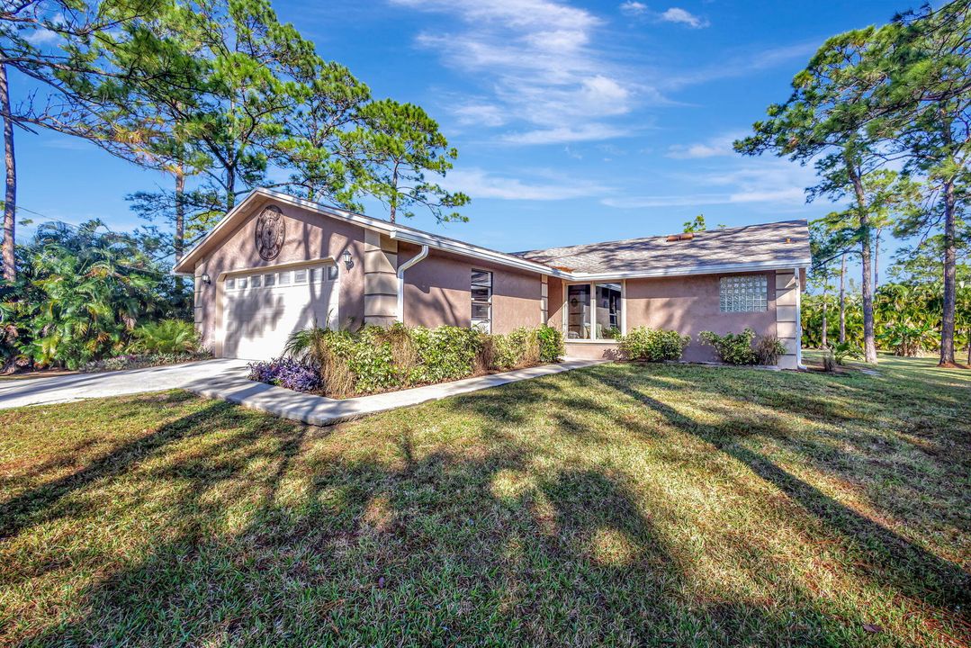 For Sale: $685,000 (3 beds, 2 baths, 1408 Square Feet)