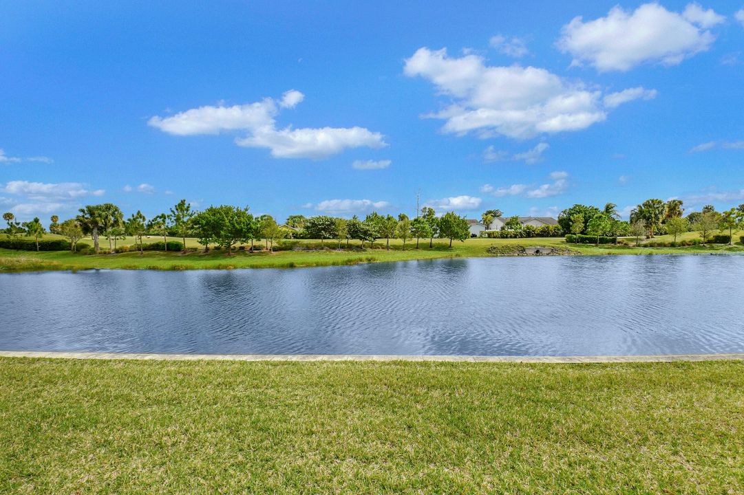 For Sale: $699,000 (3 beds, 2 baths, 2131 Square Feet)