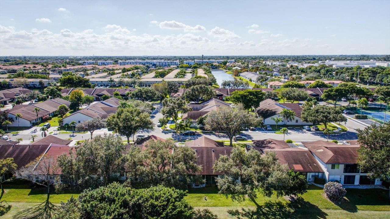 For Sale: $420,000 (2 beds, 2 baths, 1234 Square Feet)