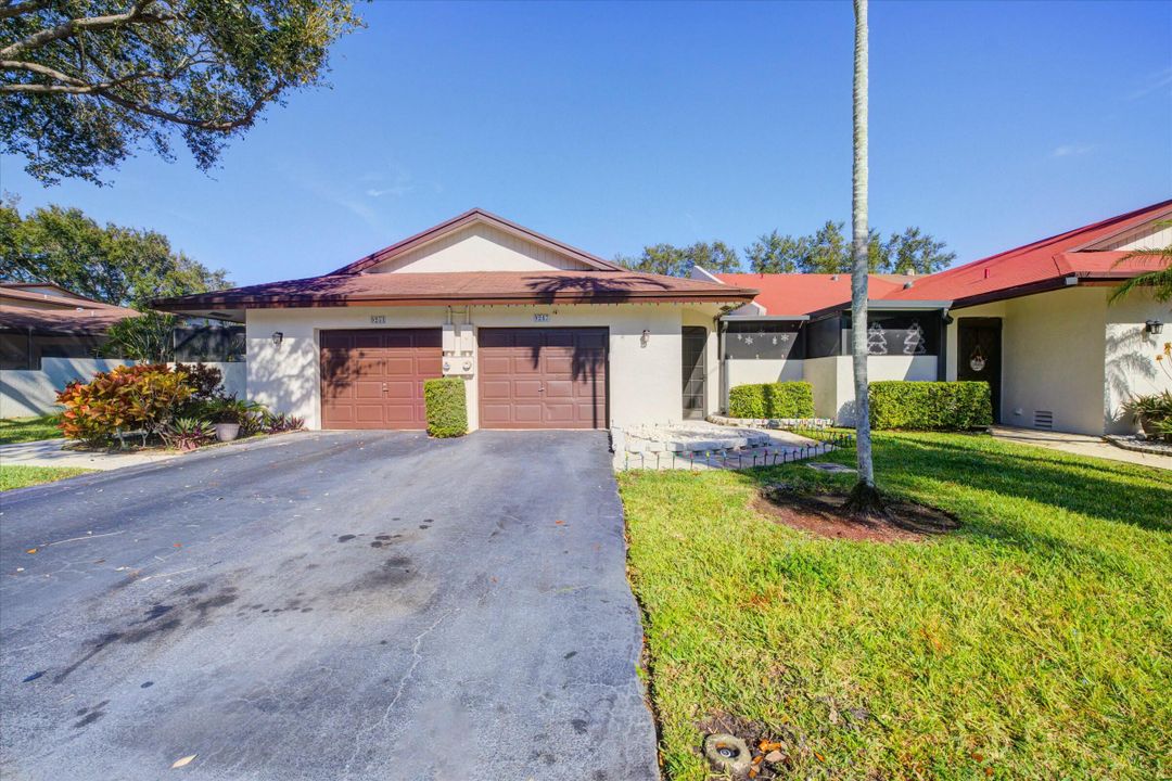 For Sale: $420,000 (2 beds, 2 baths, 1234 Square Feet)