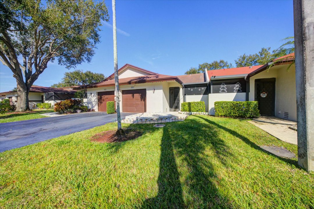 For Sale: $420,000 (2 beds, 2 baths, 1234 Square Feet)