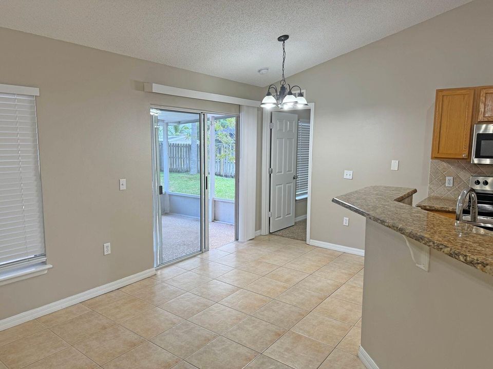 For Sale: $399,500 (3 beds, 2 baths, 1723 Square Feet)