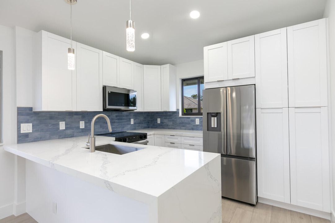 For Sale: $527,000 (2 beds, 2 baths, 1135 Square Feet)