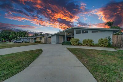 For Sale: $649,000 (3 beds, 2 baths, 1280 Square Feet)