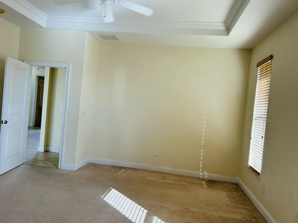 For Sale: $380,000 (3 beds, 2 baths, 1999 Square Feet)