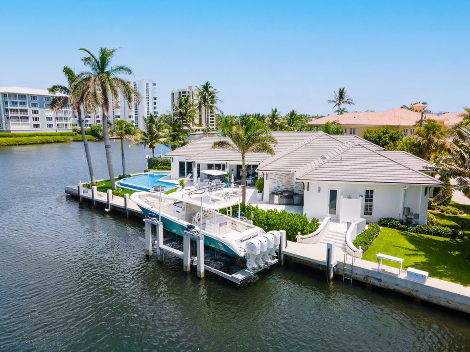 For Sale: $7,600,000 (3 beds, 3 baths, 3481 Square Feet)