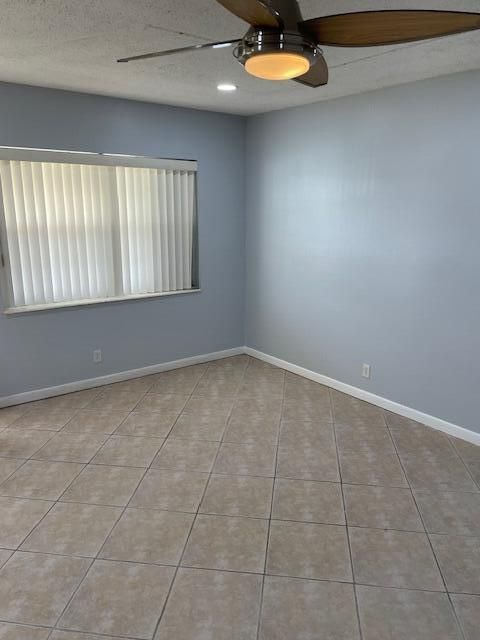 For Rent: $1,650 (2 beds, 1 baths, 903 Square Feet)