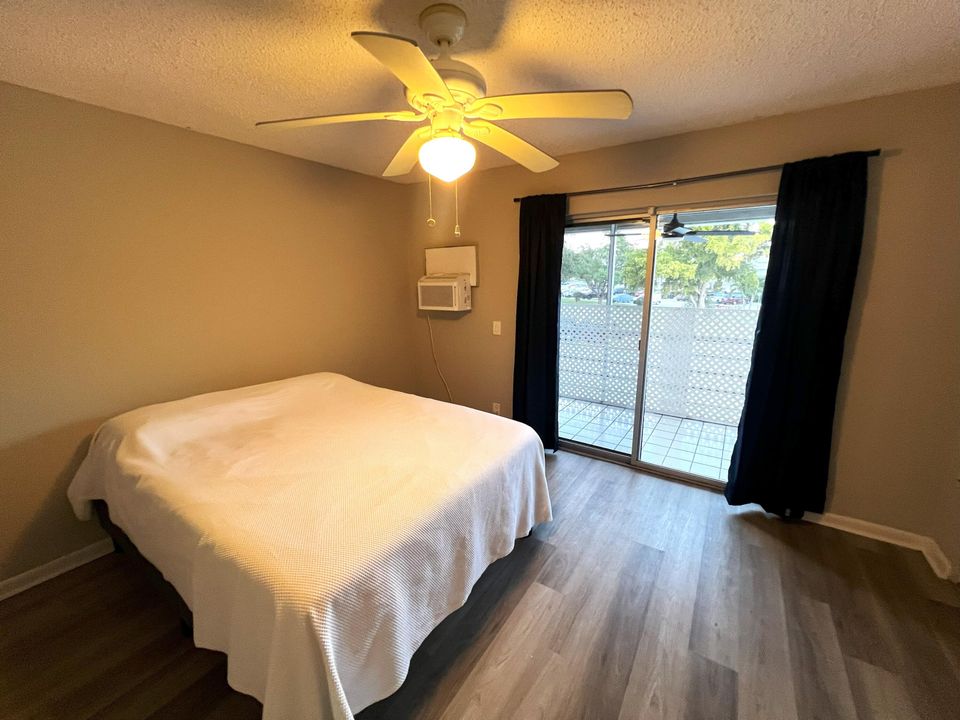 For Rent: $1,600 (1 beds, 1 baths, 593 Square Feet)