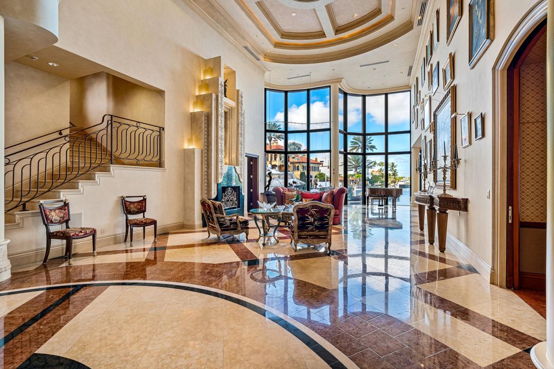 For Sale: $9,950,000 (5 beds, 6 baths, 9887 Square Feet)