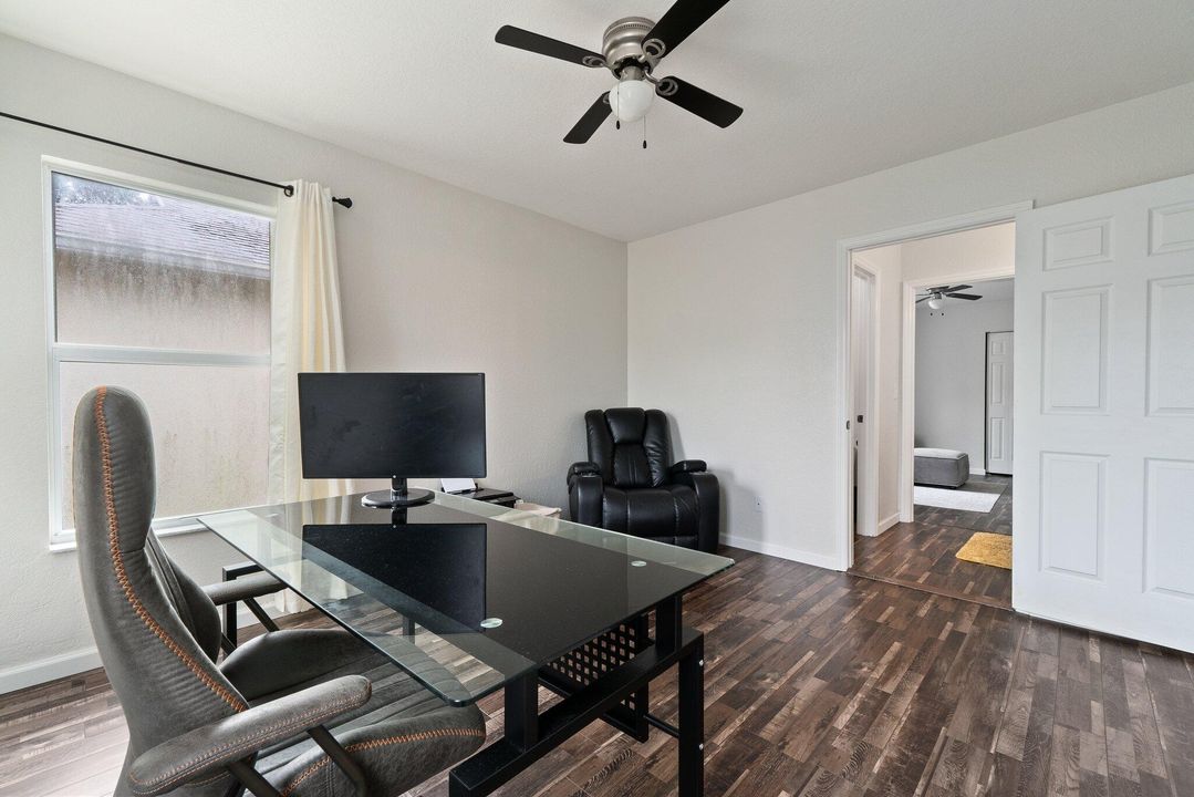 For Sale: $322,500 (3 beds, 2 baths, 1590 Square Feet)