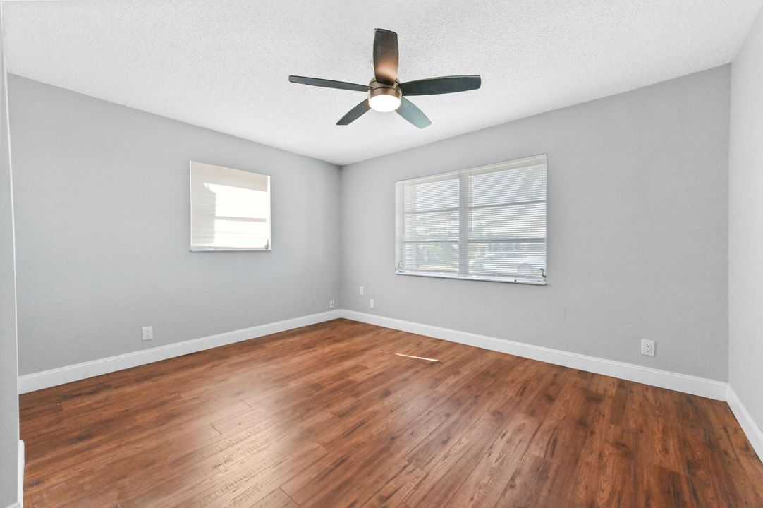 For Sale: $379,900 (3 beds, 2 baths, 1428 Square Feet)