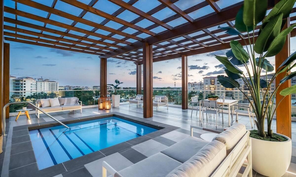 En Venta: $3,795,000 (2 camas, 3 baños, 2703 Pies cuadrados)