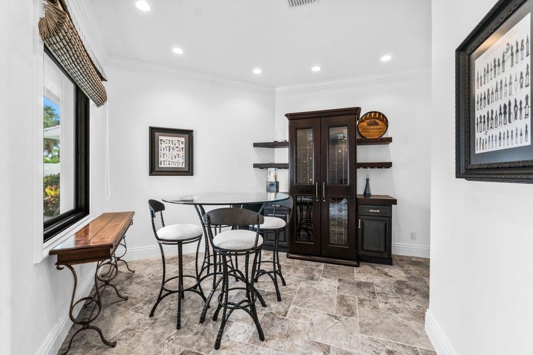 For Sale: $6,495,000 (4 beds, 5 baths, 6341 Square Feet)