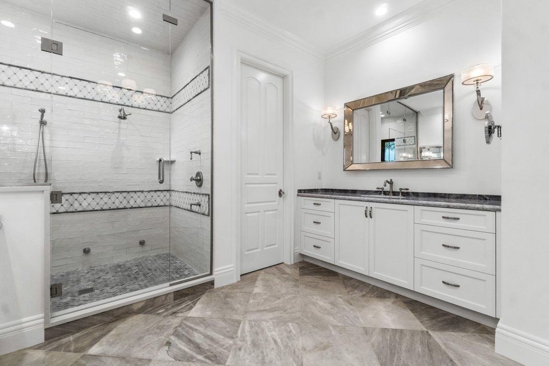 For Sale: $6,495,000 (4 beds, 5 baths, 6341 Square Feet)