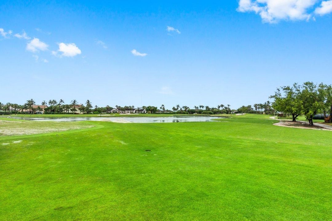 For Sale: $6,495,000 (4 beds, 5 baths, 6341 Square Feet)