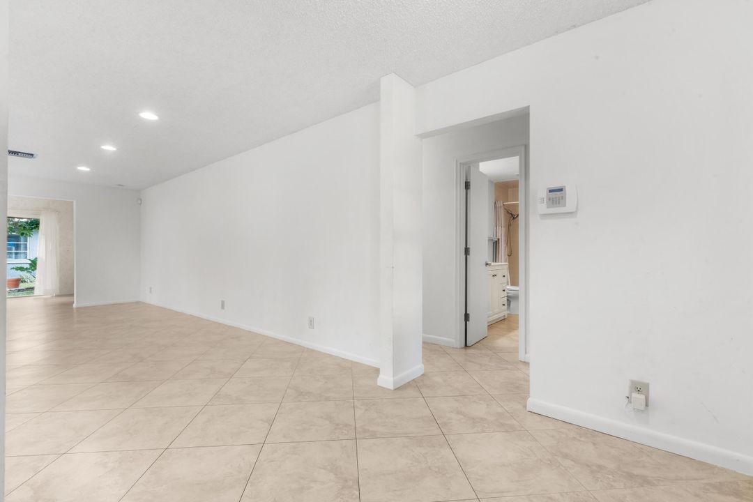 For Sale: $345,000 (2 beds, 2 baths, 1527 Square Feet)