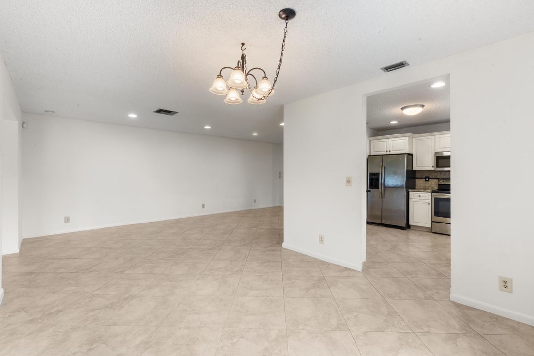 For Sale: $345,000 (2 beds, 2 baths, 1527 Square Feet)