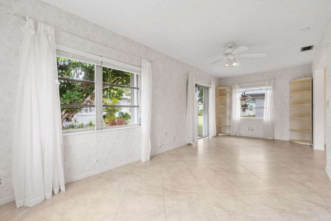 For Sale: $345,000 (2 beds, 2 baths, 1527 Square Feet)