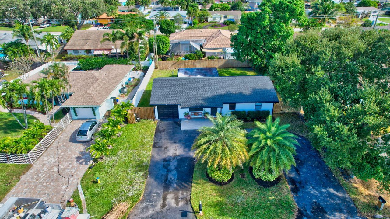 For Sale: $635,000 (3 beds, 2 baths, 1412 Square Feet)